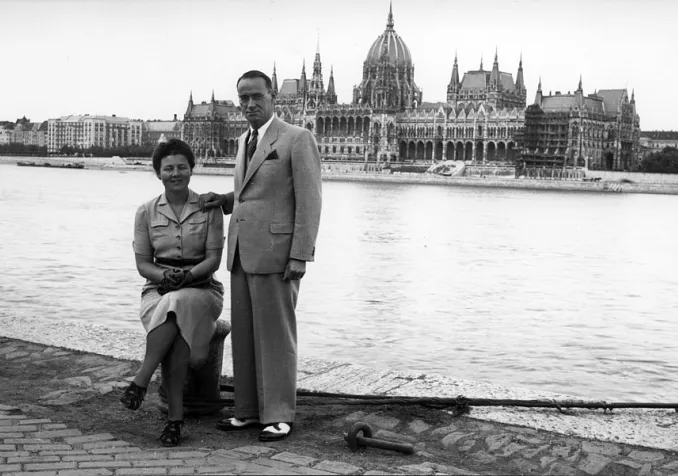 Gertrud et Carl Lutz à Budapest en 1943  ©Archiv für Zeitgeschichte ETH Zürich/Agnes Hirschi/CC BY-SA 3.0