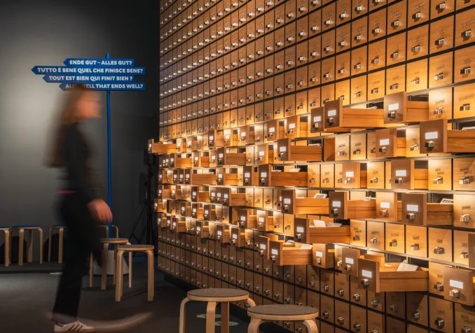 Photo de l'exposition «PLACÉS. INTERNÉS. OUBLIÉS ? Histoire(s) des mesures de coercition à des fins d’assistance en Suisse» © Office fédéral de la justice, David Harnisch