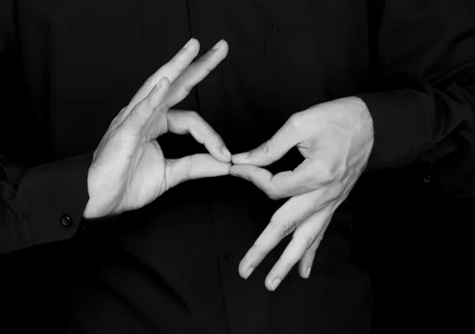 Faites le bonheur d’une famille en participant au Sapin solidaire. ©iStock