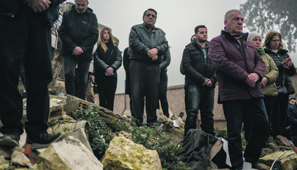 Le 6 février au matin, une messe commémorative a eu lieu à l&#039;endroit où la rum ortodox kilisesi (église orthodoxe grecque) était construite et a été détruite pendant le séisme, à Antakya, en Turquie. / © Cerise Sudry-Le Dû