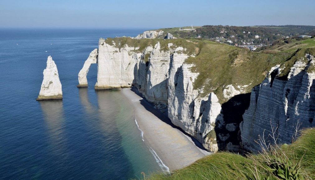 Les falaises d&#039;Etretat en Normandie / Maud Barbier sur pinterest