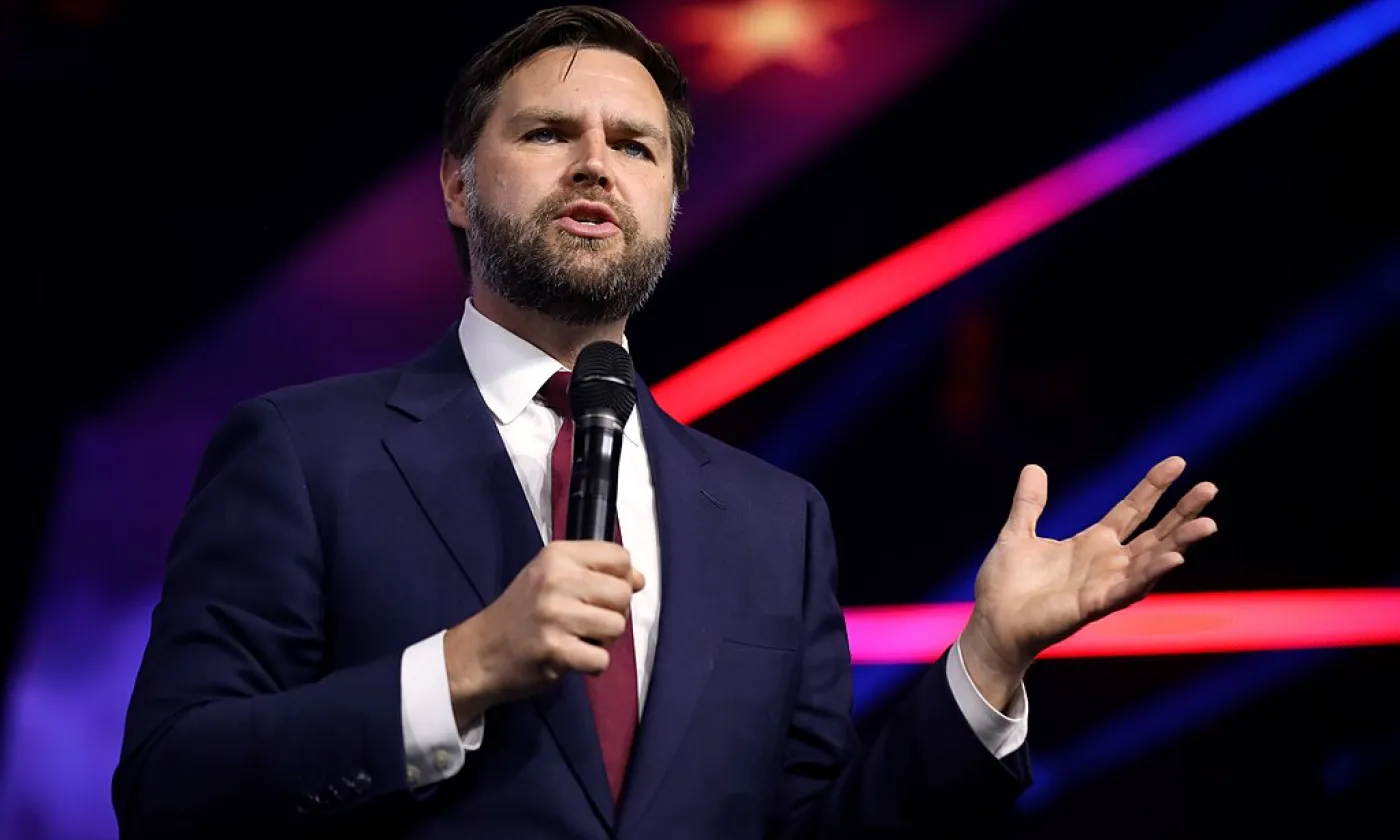 J. D. Vance ©Gage Skidmore from Surprise, AZ, United States of America, CC BY-SA 2.0 Wikimedia Commons