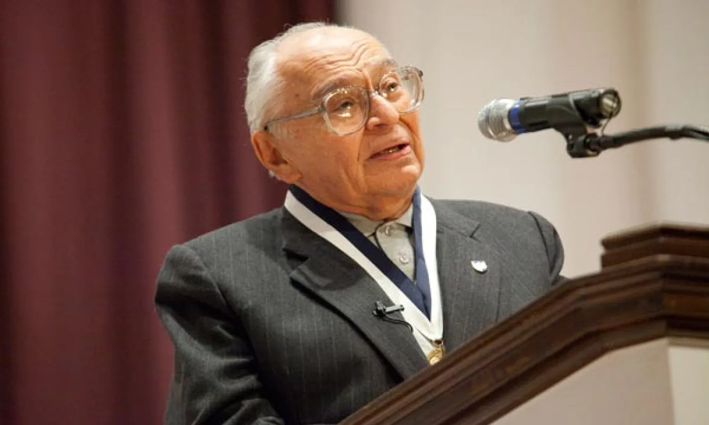 Gustavo Gutiérrez en 2009 ©Flickr/Elmhurst University
