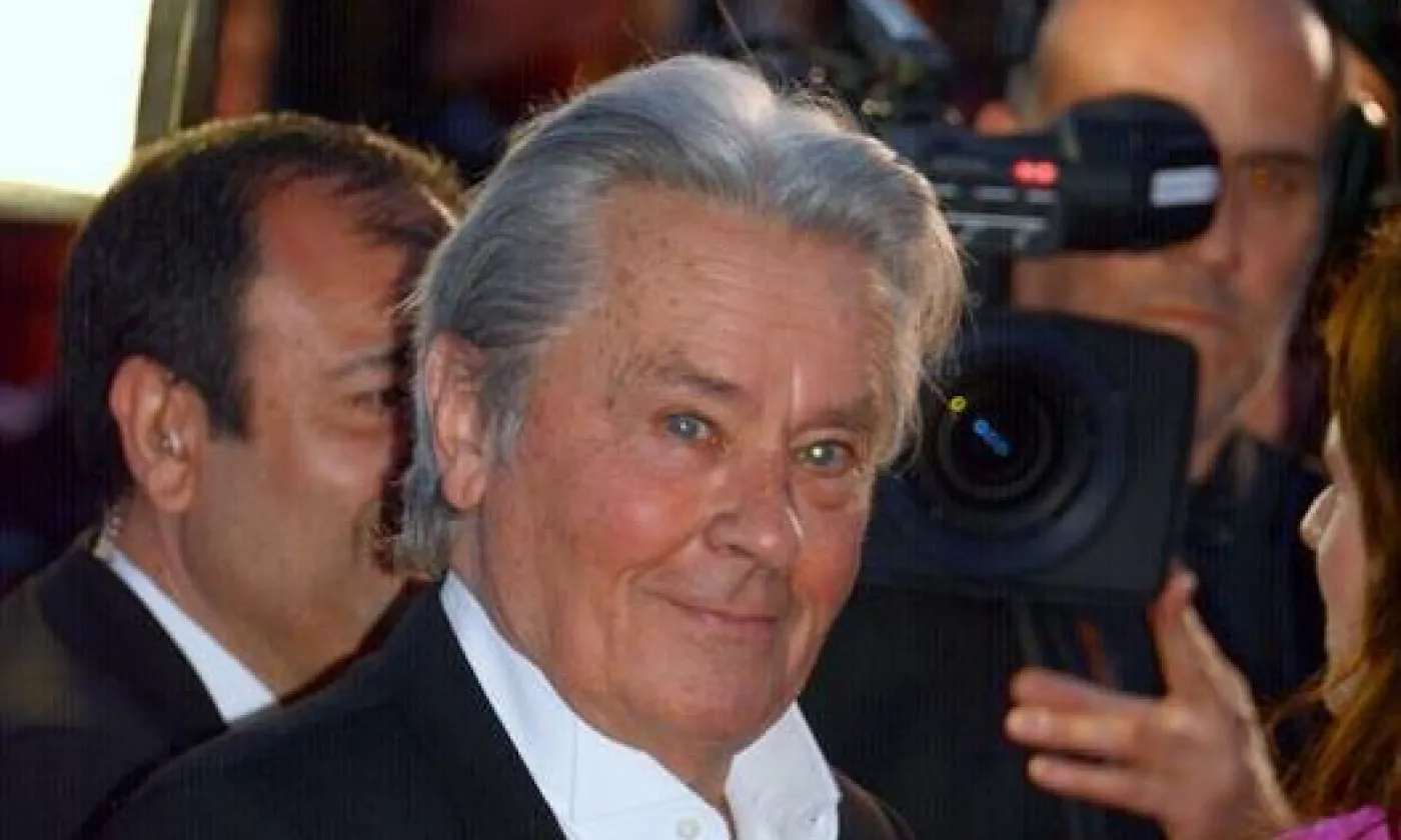 Alain Delon à Cannes en 2013 ©Georges Biard, CC BY-SA 3.0 Wikimedia Commons