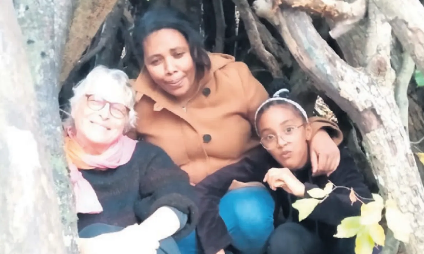 Dans le cadre d’un projet de parrainage, Claire-Lise Vouga soutient Yordanos Gebreharyiwat et sa fille Sege qui viennent d’Erythrée. © DR