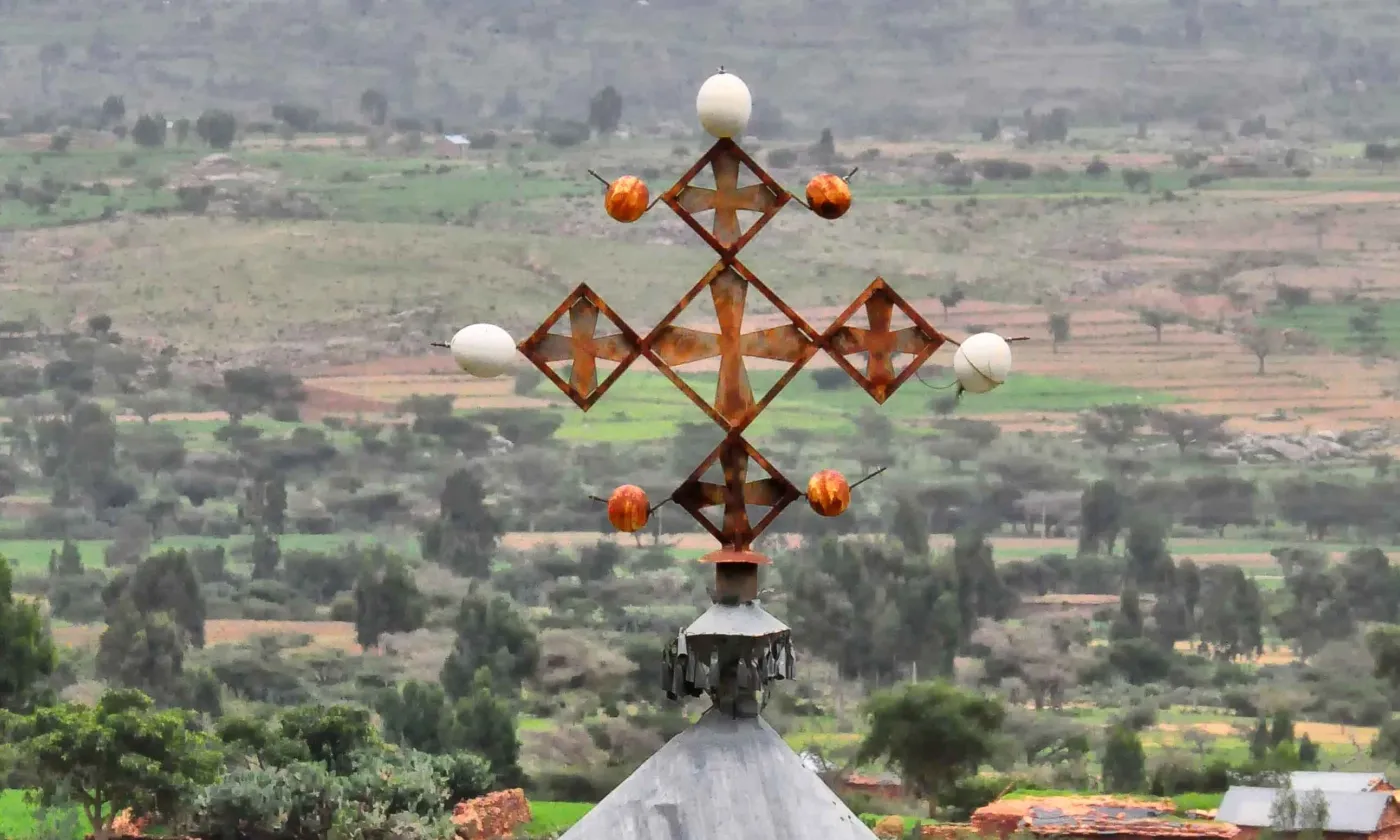 Sommet d'une église orthodoxe à Gheralta, Ethiopie ©Rod Waddington, Kergunyah, Australia, CC BY-SA 2.0 Wikimedia Commons