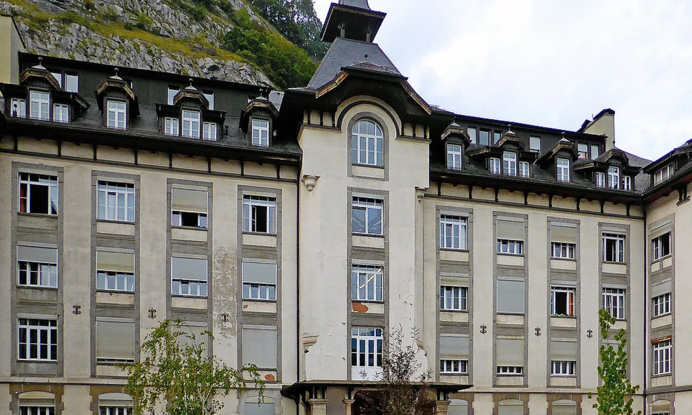 L'ancien bâtiment de l'internat du collège de Saint-Maurice ©Albins, CC BY-SA 3.0 Wikimedia Commons