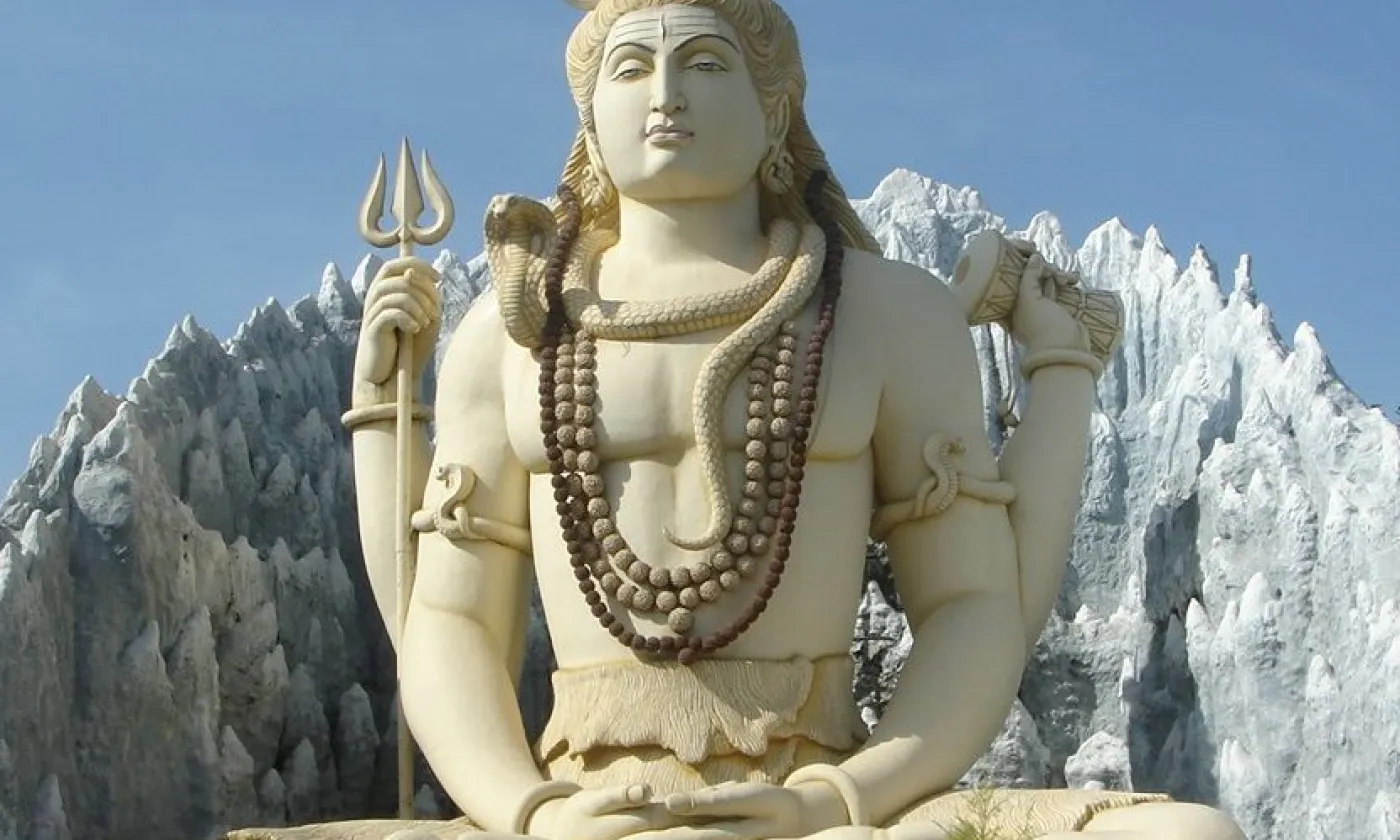 Statue du dieu Shiva, vénéré par les hindouistes, majoritaire en Inde. @ CC (by-sa) Flickr