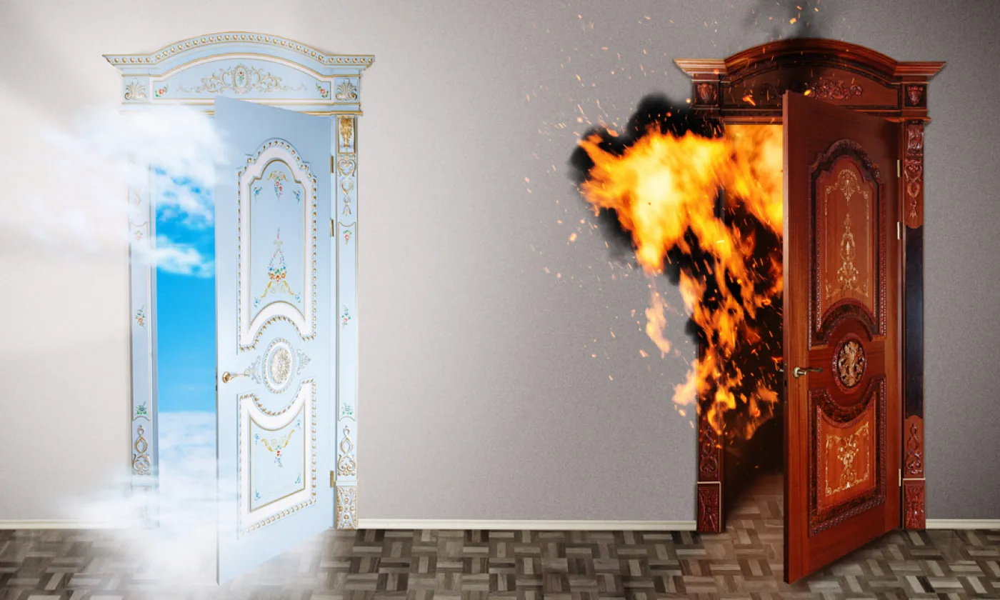 Dieu et le Diable hantent la publicité ©iStock/Kolupaev