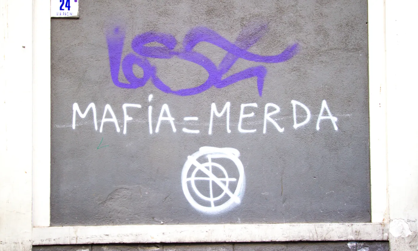 Graffiti anti-mafia à Catania en Sicile ©iStock/Jann Huizenga
