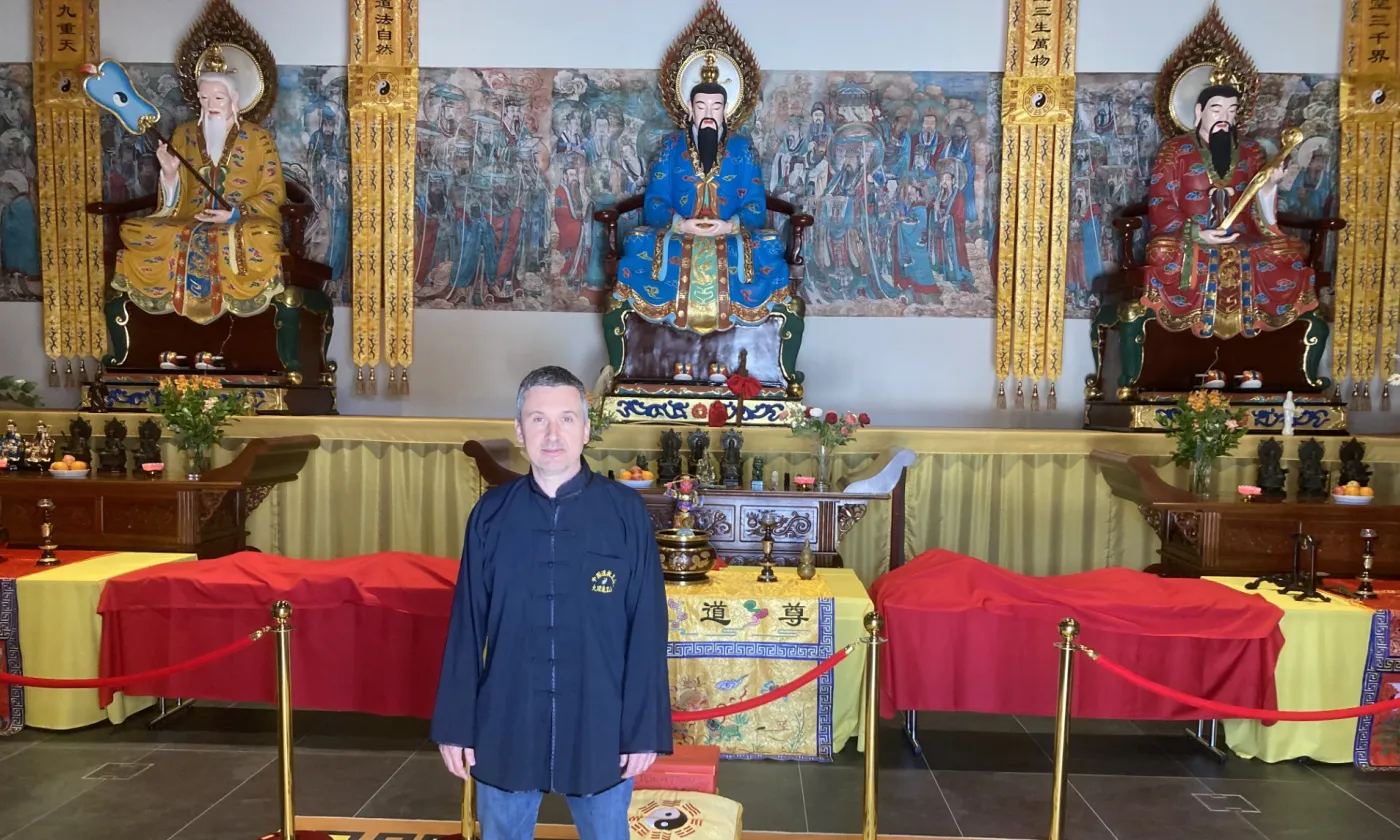 Fabrice Jordan dans son centre taoïste de Bullet (VD)  ©Samuel Socquet, RTSreligion